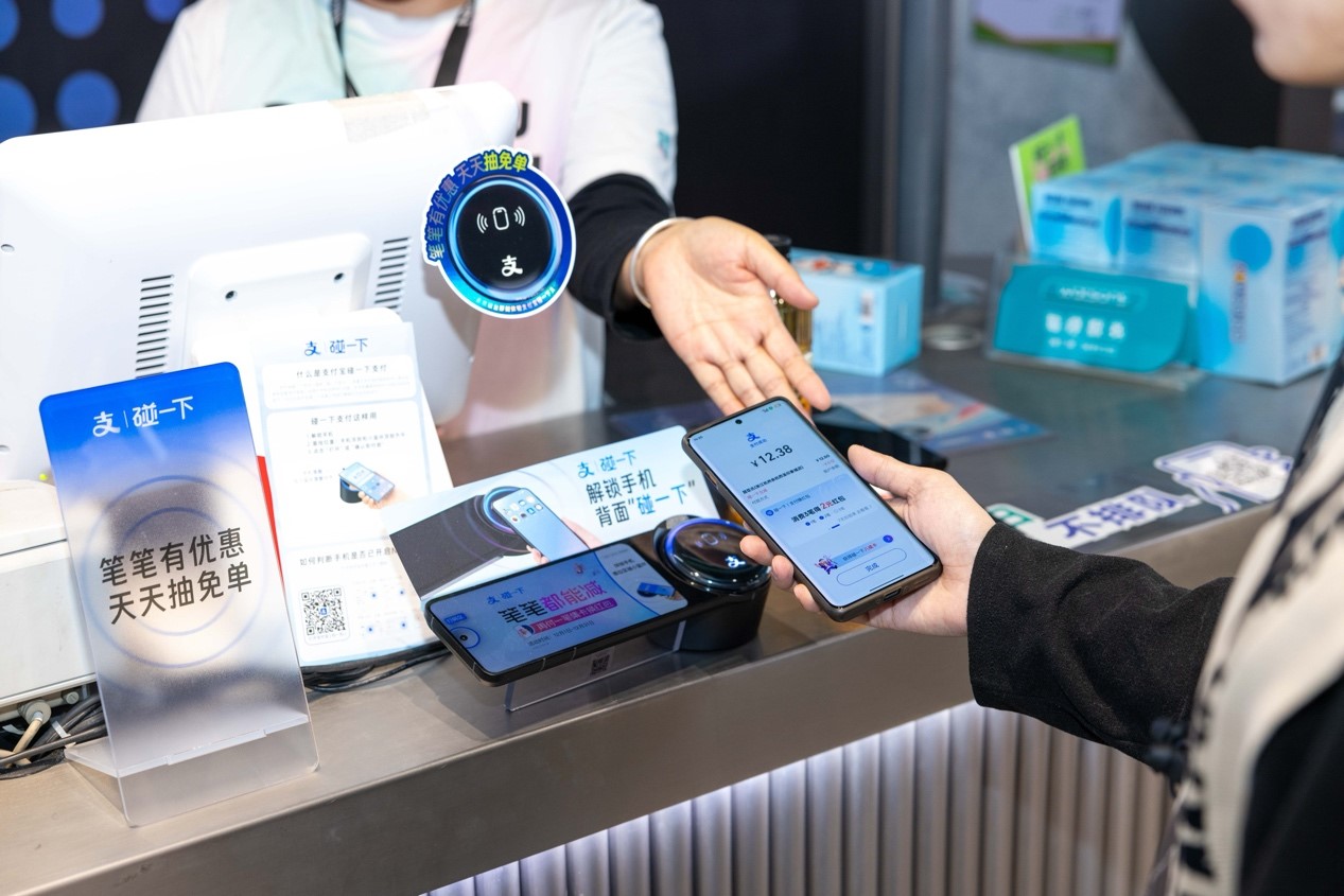 1735017671604979.jpg 33.jpg